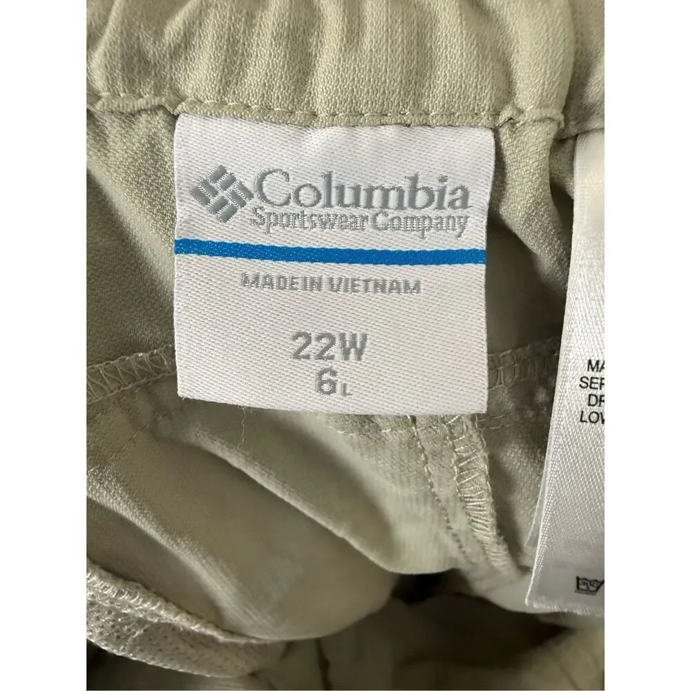 Columbia Shorts Beige Women’s 22W  Cargo Lightweight Outdoor Hiking 6” inseam Pa